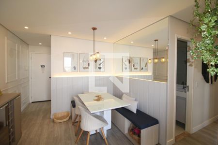Sala de apartamento à venda com 3 quartos, 65m² em Parque Maria Domitila, São Paulo