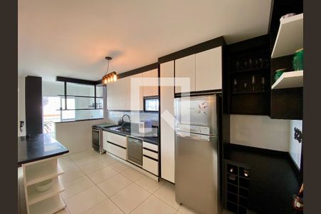 Sala/Cozinha de apartamento para alugar com 3 quartos, 168m² em Vila Assuncao, Praia Grande