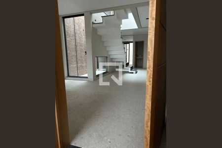 Casa à venda com 3 quartos, 160m² em Vila Prudente, São Paulo