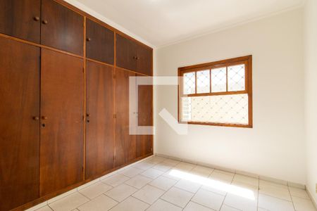 Quarto 1 de casa para alugar com 3 quartos, 235m² em Chácara da Barra, Campinas