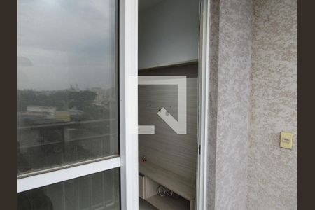 Varanda de apartamento à venda com 2 quartos, 49m² em Quitaúna, Osasco