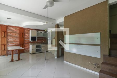 Sala / Cozinha Casa Fundos de casa à venda com 5 quartos, 220m² em Jardim do Salso, Porto Alegre