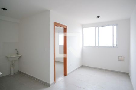 Sala de apartamento à venda com 2 quartos, 38m² em Vila Palmares, Santo André