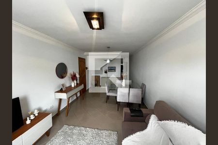 Sala de casa à venda com 3 quartos, 210m² em Parque Peruche, São Paulo
