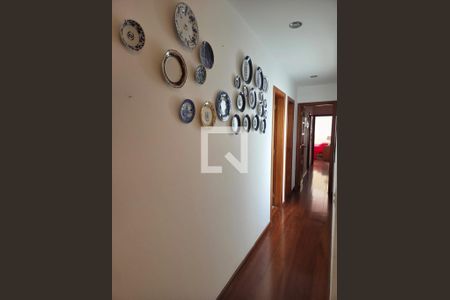 Corredor  de apartamento à venda com 3 quartos, 181m² em Recreio dos Bandeirantes, Rio de Janeiro