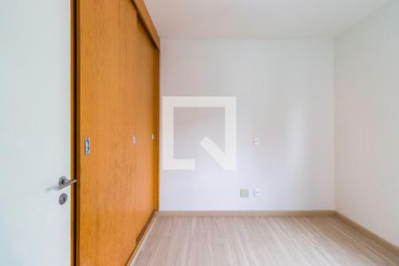 Quarto 1 de apartamento para alugar com 2 quartos, 64m² em Morumbi, São Paulo