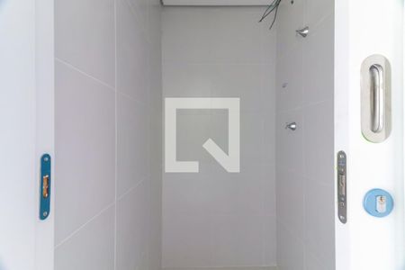 Banheiro de kitnet/studio para alugar com 1 quarto, 32m² em Butantã, São Paulo