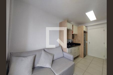 Sala de apartamento para alugar com 2 quartos, 35m² em Socorro, São Paulo