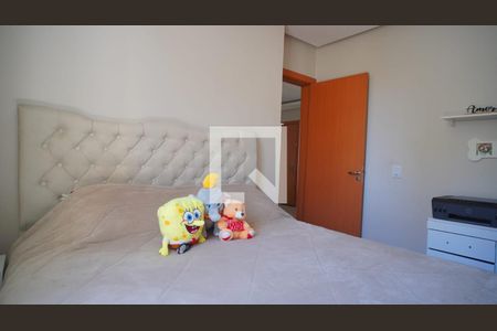 Quarto 2 de apartamento para alugar com 2 quartos, 48m² em Humaitá, Porto Alegre
