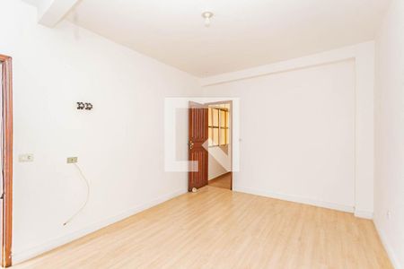Quarto 2 de casa para alugar com 2 quartos, 120m² em Vila Moraes, São Paulo