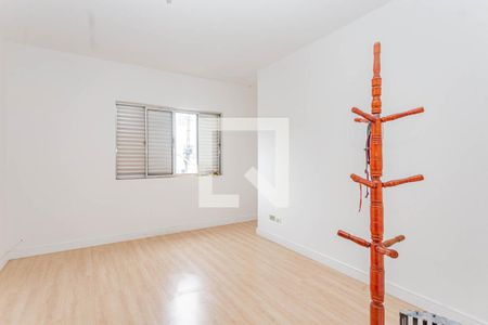 Quarto 1 de casa para alugar com 2 quartos, 120m² em Vila Moraes, São Paulo