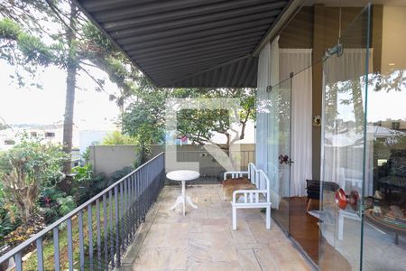Varanda Sala de Estar de casa à venda com 3 quartos, 370m² em Brooklin, São Paulo