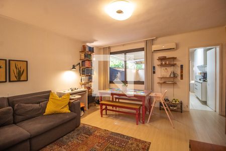 Sala de apartamento à venda com 2 quartos, 75m² em Cristal, Porto Alegre