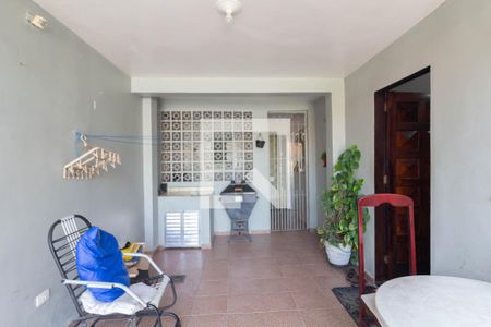 Área externa de casa à venda com 3 quartos, 198m² em Jardim Naufal, São Paulo