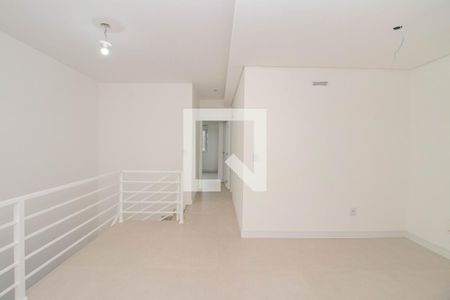 Corredor de casa à venda com 3 quartos, 193m² em Jardim Itu, Porto Alegre