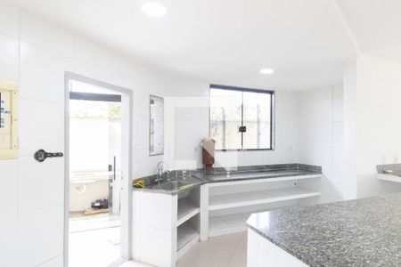 Sala/Cozinha de casa para alugar com 2 quartos, 320m² em Guaratiba, Rio de Janeiro