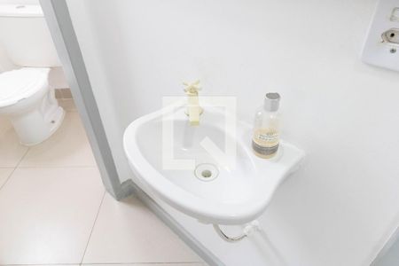 Lavabo  de casa para alugar com 2 quartos, 320m² em Guaratiba, Rio de Janeiro