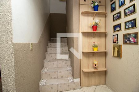 Escada de casa para alugar com 2 quartos, 130m² em Boqueirão, Curitiba