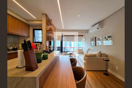 Sala de apartamento para alugar com 1 quarto, 50m² em Itaim Bibi, São Paulo