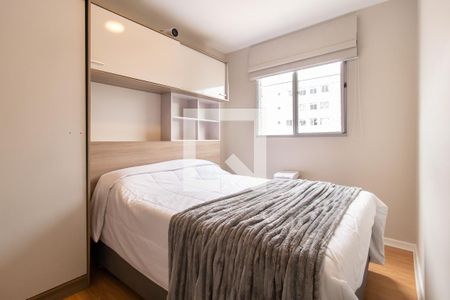 Quarto 1 de apartamento para alugar com 2 quartos, 52m² em Xaxim, Curitiba