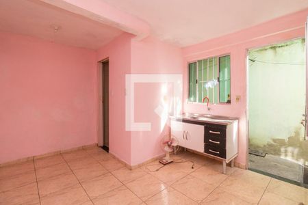 Sala/Cozinha de casa para alugar com 1 quarto, 250m² em Parque dos Bancarios, São Paulo