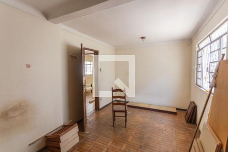 Quarto 2 de casa à venda com 7 quartos, 408m² em Santo Antônio, Belo Horizonte