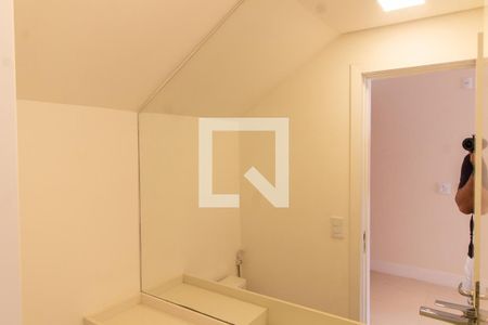 Lavabo de casa de condomínio para alugar com 3 quartos, 200m² em Vila José Iório, Campinas
