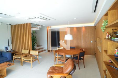 Sala de apartamento para alugar com 5 quartos, 354m² em Barra da Tijuca, Rio de Janeiro