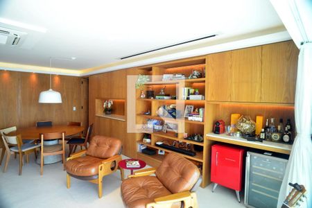 Sala de apartamento para alugar com 5 quartos, 354m² em Barra da Tijuca, Rio de Janeiro