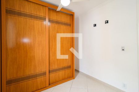 Quarto 1 de apartamento para alugar com 2 quartos, 42m² em Parque Munhoz, São Paulo