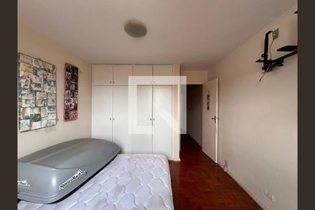 quarto 1 de casa para alugar com 3 quartos, 140m² em Vila Miriam, São Paulo