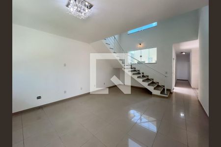 Casa para alugar com 4 quartos, 100m² em Jardim São Francisco, Valinhos