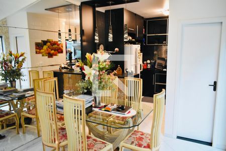 Sala de casa à venda com 3 quartos, 132m² em Vila da Saúde, São Paulo