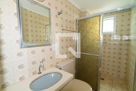 Banheiro Social de apartamento para alugar com 1 quarto, 49m² em Parque Imperial, São Paulo