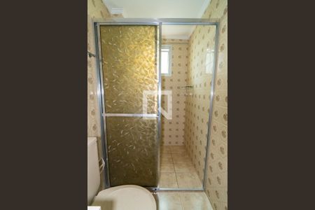 Banheiro Social de apartamento para alugar com 1 quarto, 49m² em Parque Imperial, São Paulo