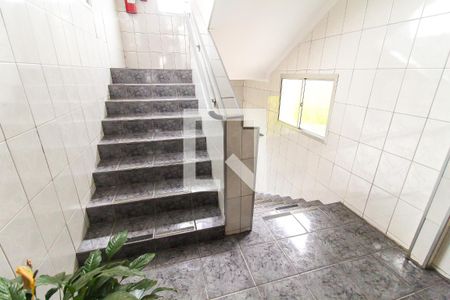 Hall de apartamento à venda com 2 quartos, 56m² em Conjunto Residencial José Bonifácio, São Paulo