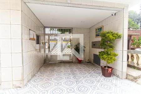 Entrada de apartamento à venda com 2 quartos, 56m² em Conjunto Residencial José Bonifácio, São Paulo