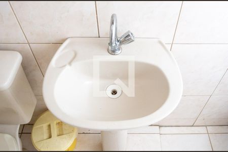 Lavabo de casa para alugar com 2 quartos, 65m² em Taboão, Diadema