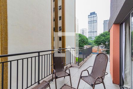 Varanda de kitnet/studio para alugar com 1 quarto, 50m² em Santo Amaro, São Paulo