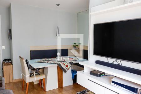 Sala de apartamento à venda com 2 quartos, 55m² em Vila Yara, Osasco