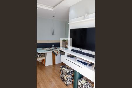 Sala de apartamento à venda com 2 quartos, 55m² em Vila Yara, Osasco