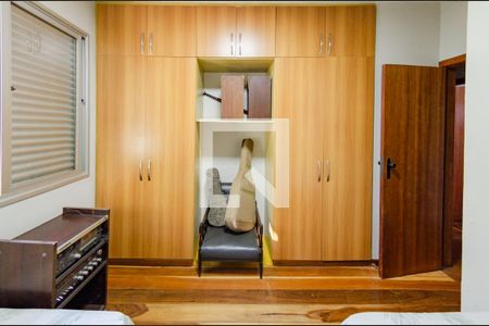Quarto 1 de apartamento à venda com 3 quartos, 105m² em Buritis, Belo Horizonte