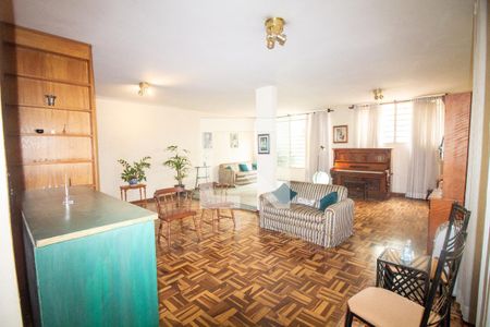 Sala de casa à venda com 5 quartos, 206m² em Campo Belo, São Paulo