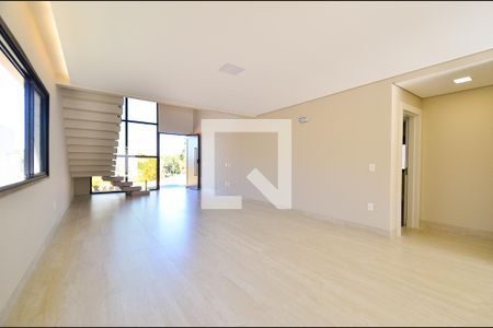 Sala de Estar de casa de condomínio para alugar com 4 quartos, 358m² em Nacional, Belo Horizonte