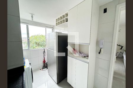 Apartamento à venda com 2 quartos, 60m² em Santa Monica, Belo Horizonte