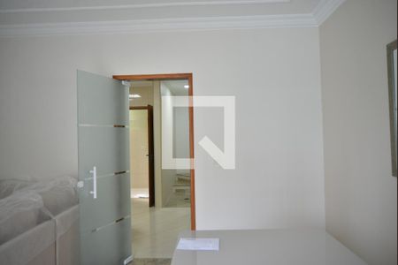 Sala de casa à venda com 3 quartos, 146m² em Vila Gilda, Santo André
