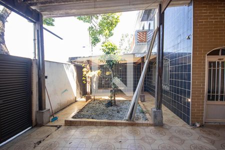 Quintal de casa à venda com 3 quartos, 1000m² em Parque Novo Mundo, São Paulo