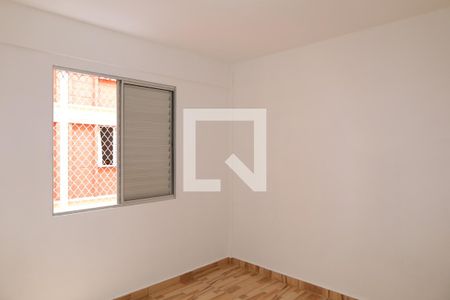 Quarto 1 de apartamento para alugar com 2 quartos, 45m² em Jardim Redil, São Paulo