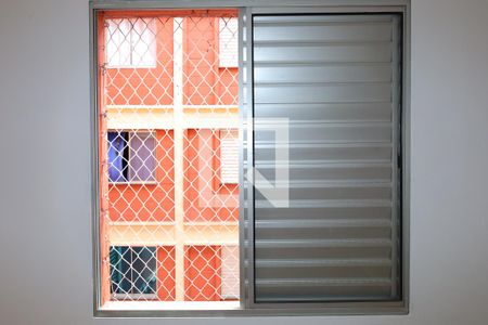 Quarto 1 de apartamento para alugar com 2 quartos, 45m² em Jardim Redil, São Paulo