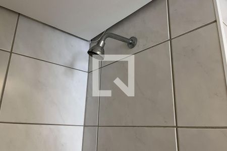 Banheiro da Suíte 1 de apartamento para alugar com 2 quartos, 70m² em Boqueirão, Santos